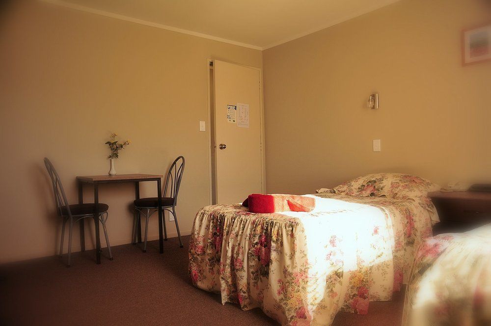Devonwood Motel Роторуа Екстериор снимка